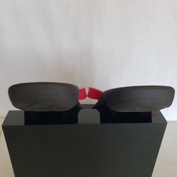 Women's Pink Flip Flops Large NWOT - Picture 5 of 7